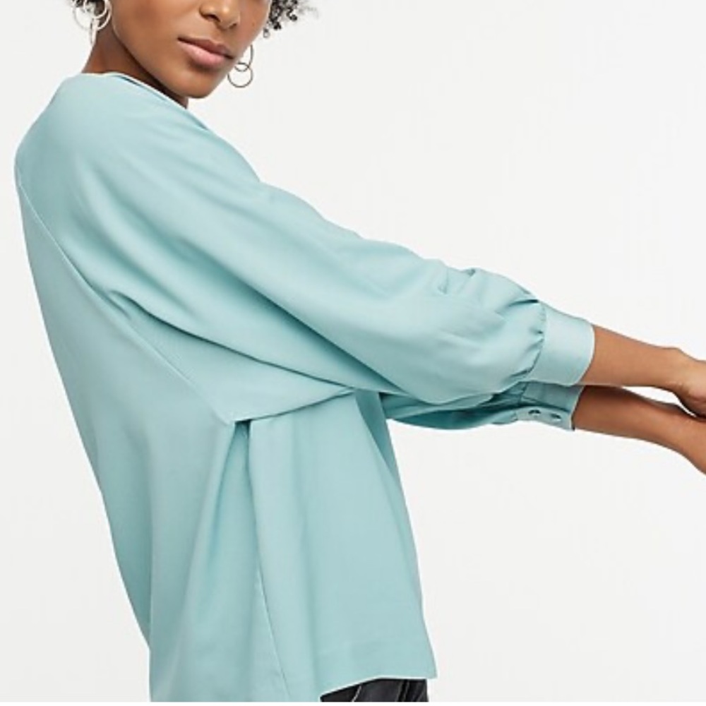 NWT J. Crew Blue Keyhole Blouse - Picture 3 of 6
